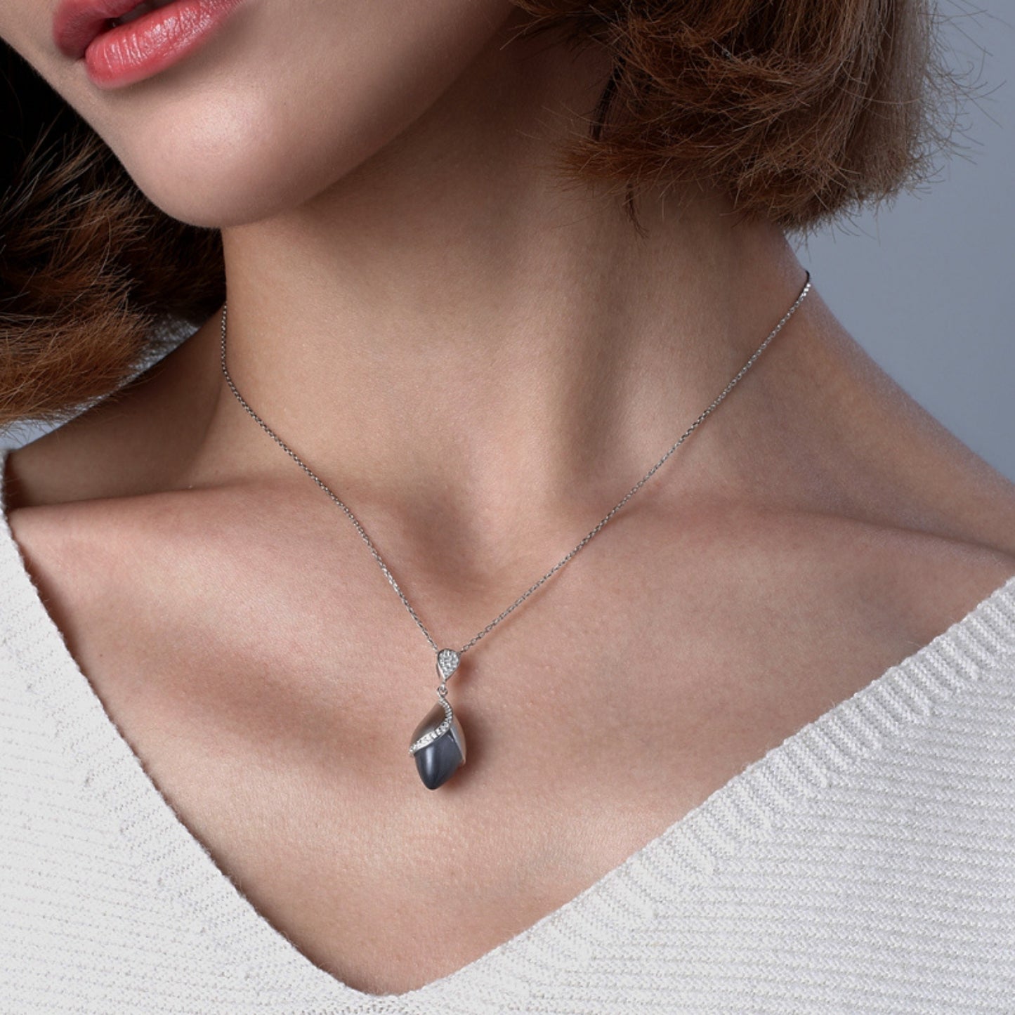 Magnolia Large Pendant