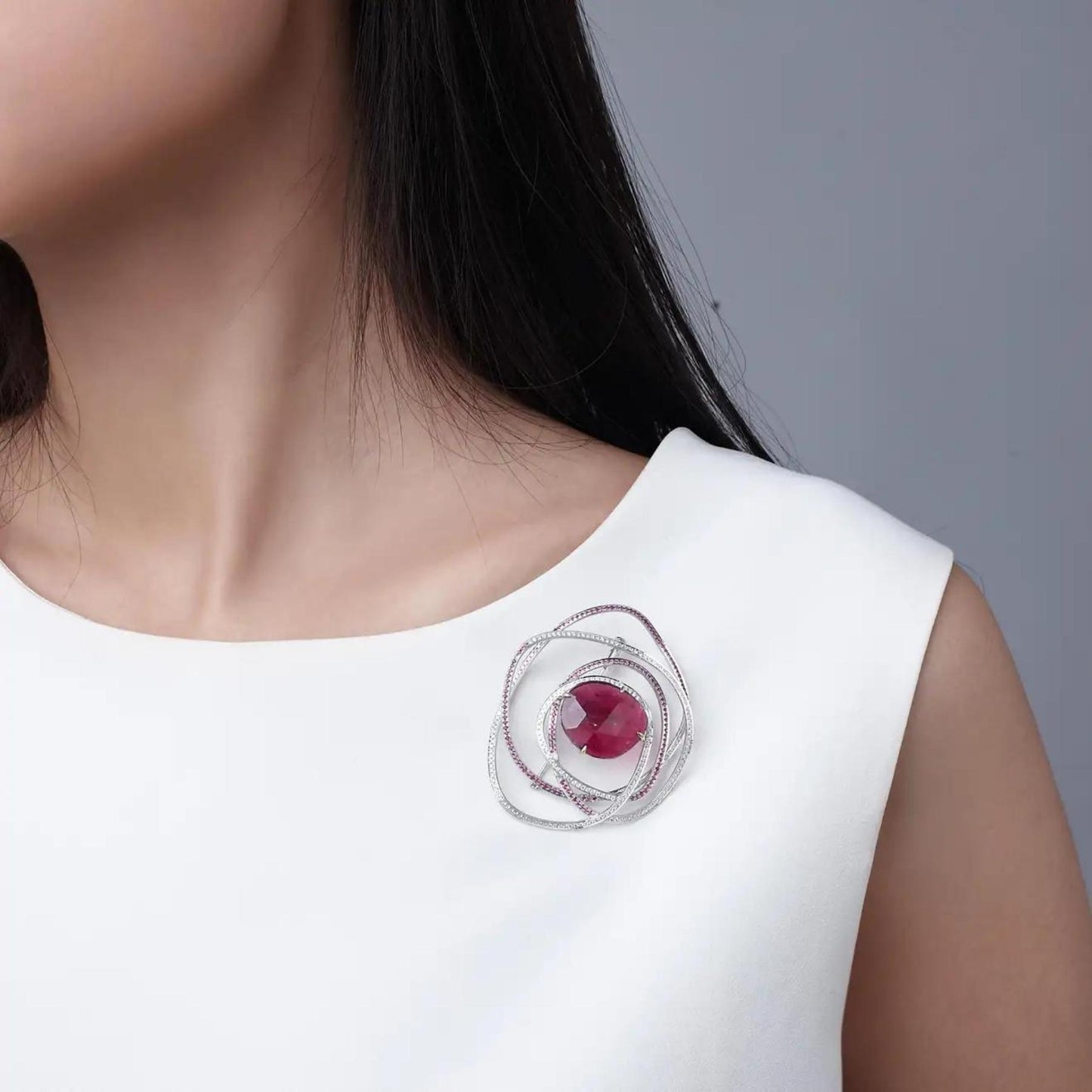 18ct White Gold Rubellite Brooch