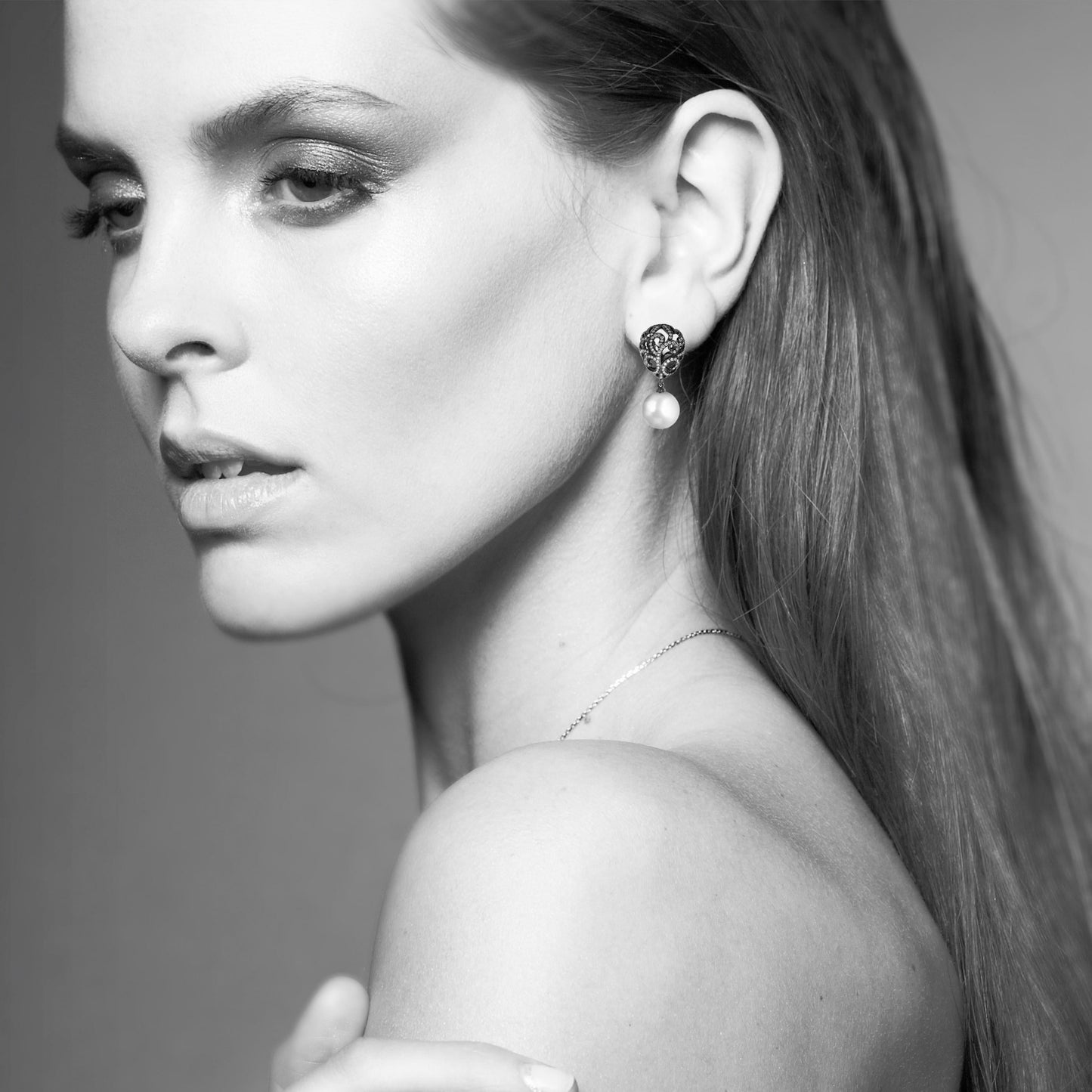 Whispering Round Pearl Small Filigree Egg Earrings