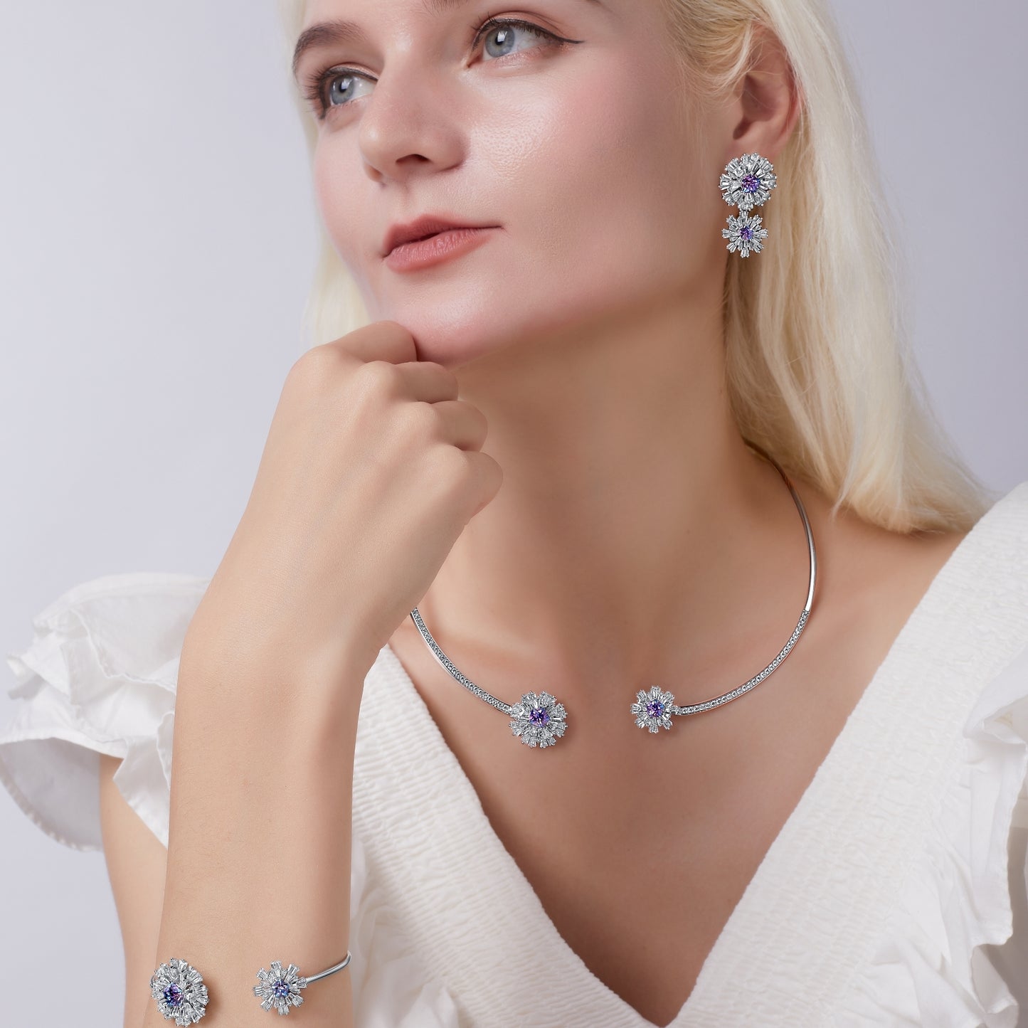 Carpe Diem Flower Burst Choker