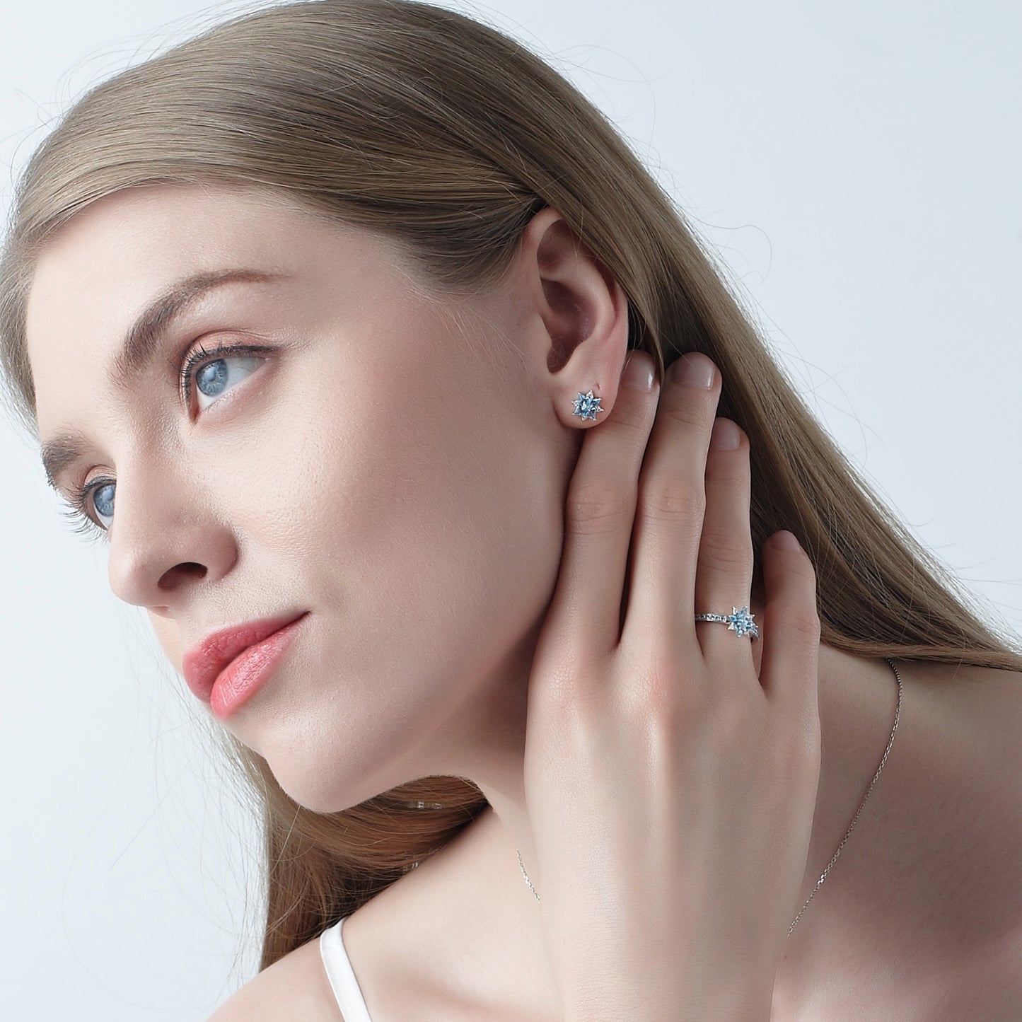 Star of Love Mini Star Stud Earrings