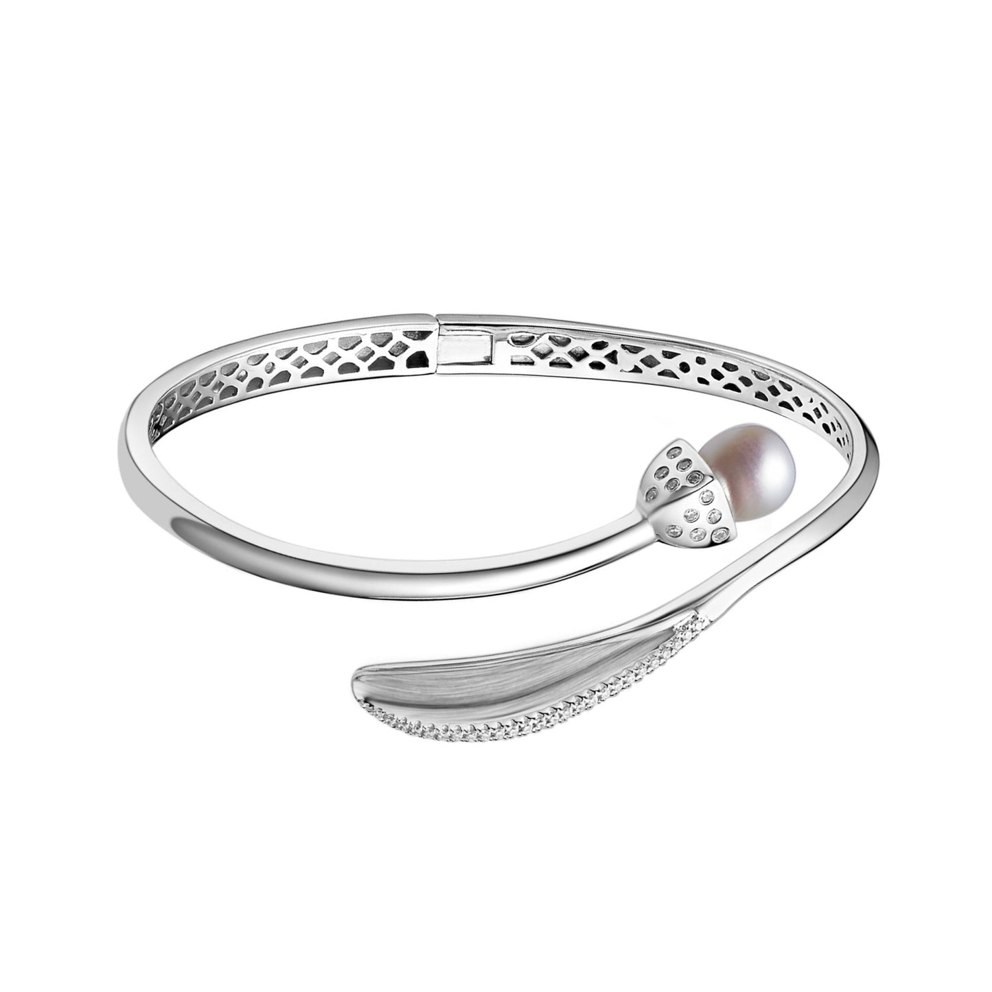 Snowdrop Pearl Bangle with Leaf Detail